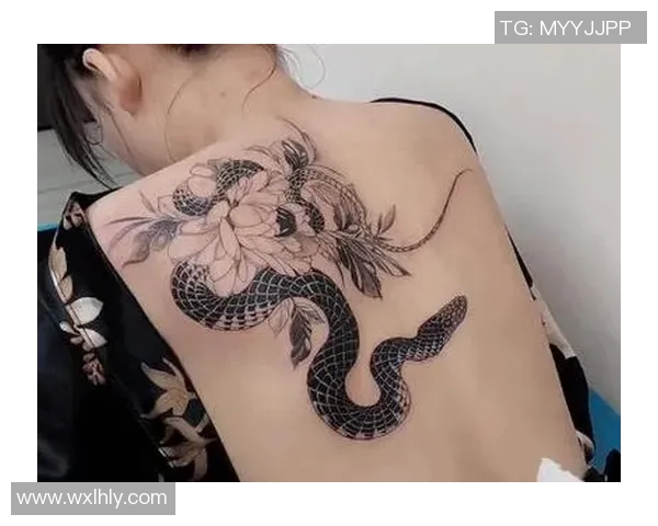 足球明星独特蛇纹身图案解析与设计灵感分享