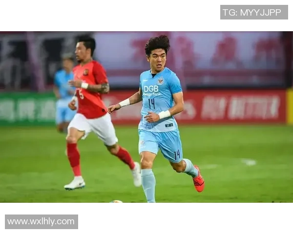 杭州足球队荣登足球状态排行榜第三名展现强劲实力